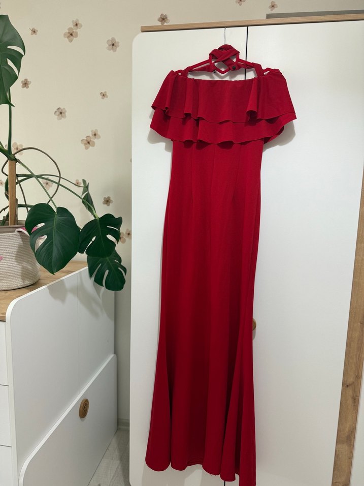 Kırmızı Uzun Straplez Fırfırlı Abiye Elbise - Görsel 2