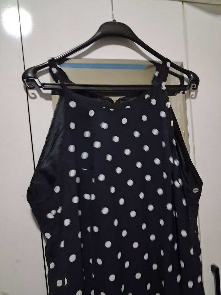 Uzun Siyah Puantiyeli Askılı Elbise - Görsel 2