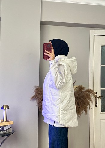 Beyaz Kürklü Kadın Şişme Yelek - Görsel 3
