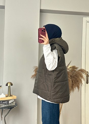 Gri Yüksek Yaka Kadın Şişme Yelek - Görsel 3