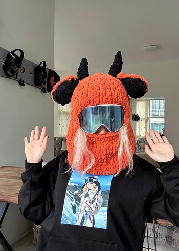 Turuncu Örgü Kadın Bere - Punk Stil - Görsel 3