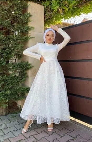 Tesettür beyaz abiye