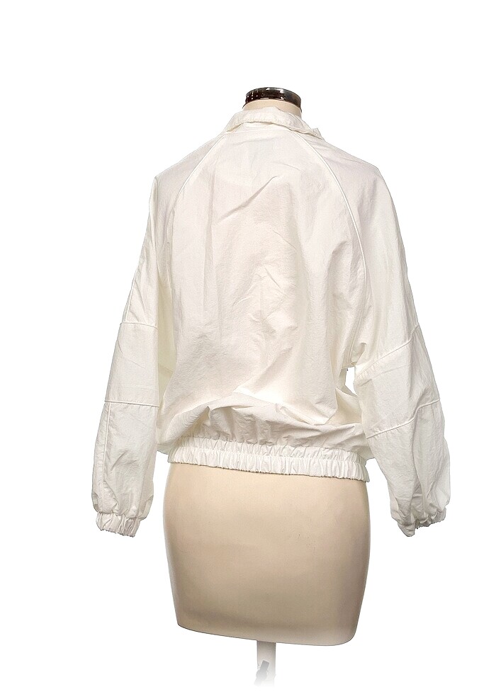 Bershka Spor Dış Giyim %70 İndirimli. - Görsel 3