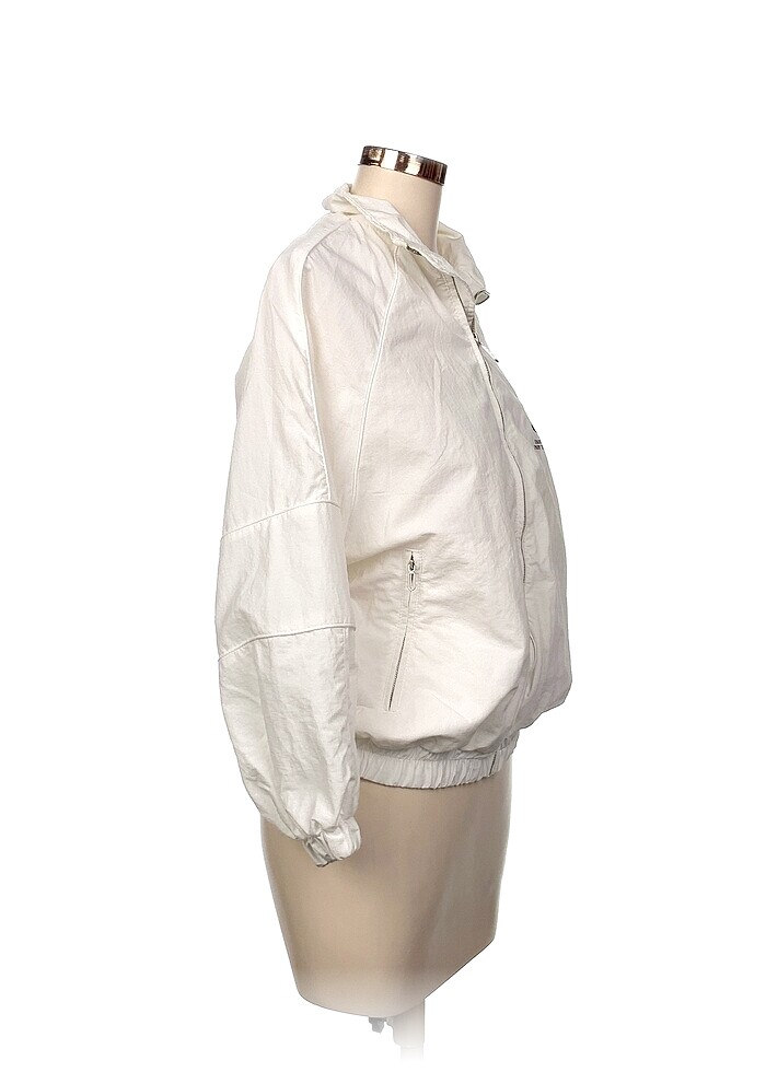 Bershka Spor Dış Giyim %70 İndirimli. - Görsel 2