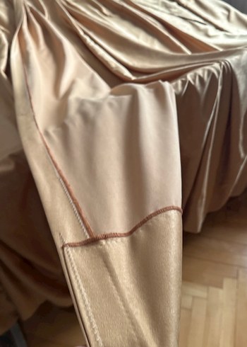 Tabaj Parlak Düz Fon Perde - Görsel 2