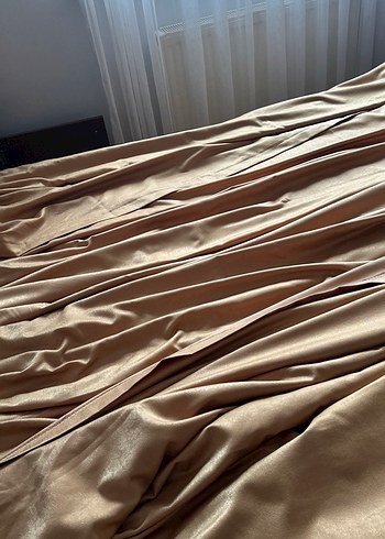 Tabaj Parlak Düz Fon Perde - Görsel 4