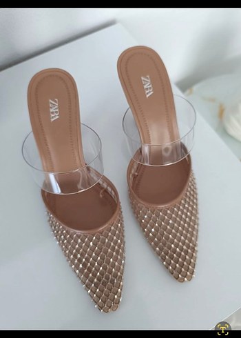 35 Beden Zara Bej Parlak Pul Detaylı İnce Topuklu Kadın Ayakkabı