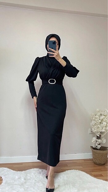 Siyah taşlı Kalem elbise