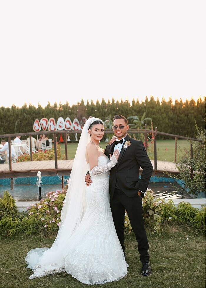 Çıkarabilir Eteğiyle Hem Balık Hem Helen Gelinlik Modeli - Görsel 2