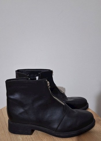 Kadın Siyah Deri Bot - Görsel 2