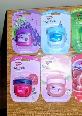 Royal Paris Çilek Dudak Balmı - Görsel 3