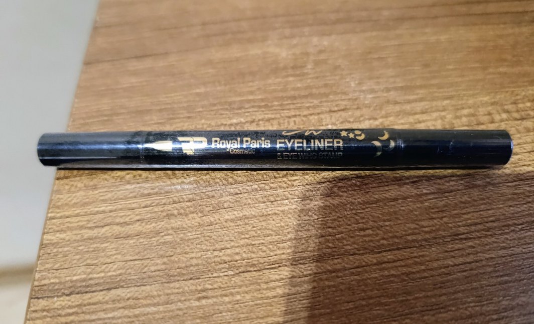 Siyah Renkli Çift Taraflı Eyeliner - Görsel 3