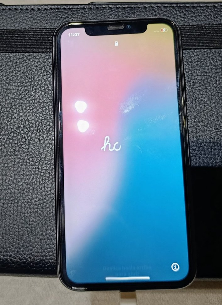 iPhone 11 Telefon - Görsel 2