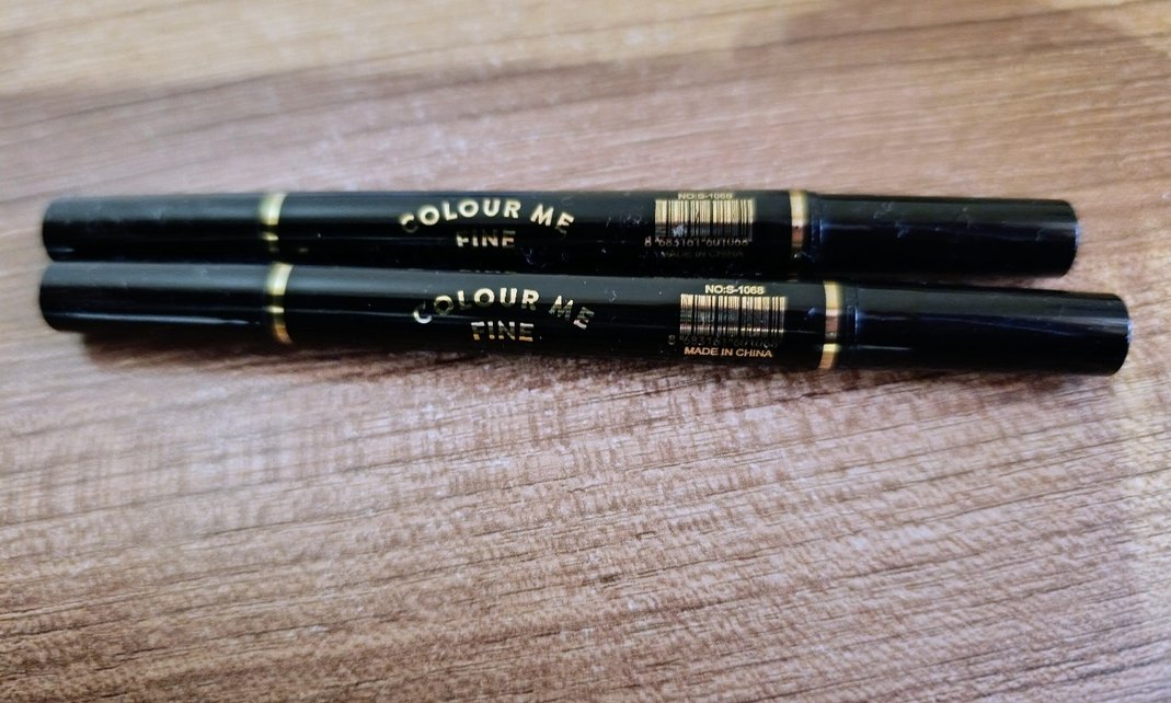 Yıldız Uçlu Siyah Eyeliner Kalemi - Görsel 2