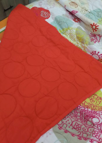 Renkli Desenli yatak örtüsü - Görsel 2