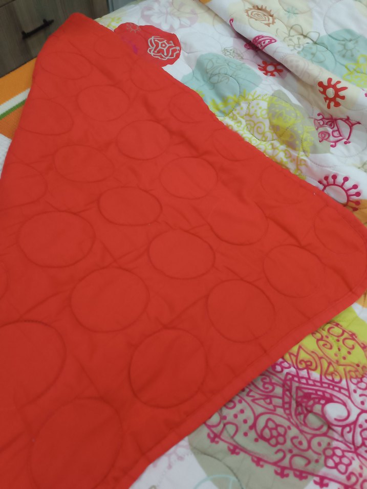 Renkli Desenli yatak örtüsü - Görsel 2