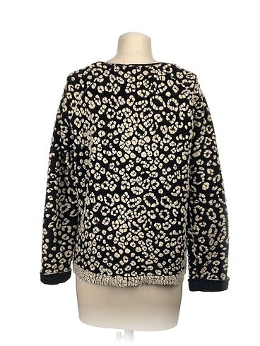 m Beden Pull and Bear Kazak / Triko %70 İndirimli.