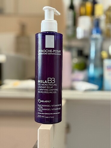 La roche posay effaclar mela b3
