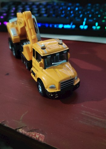 Sarı Renkli Oyuncak Ekskavatör - Görsel 2