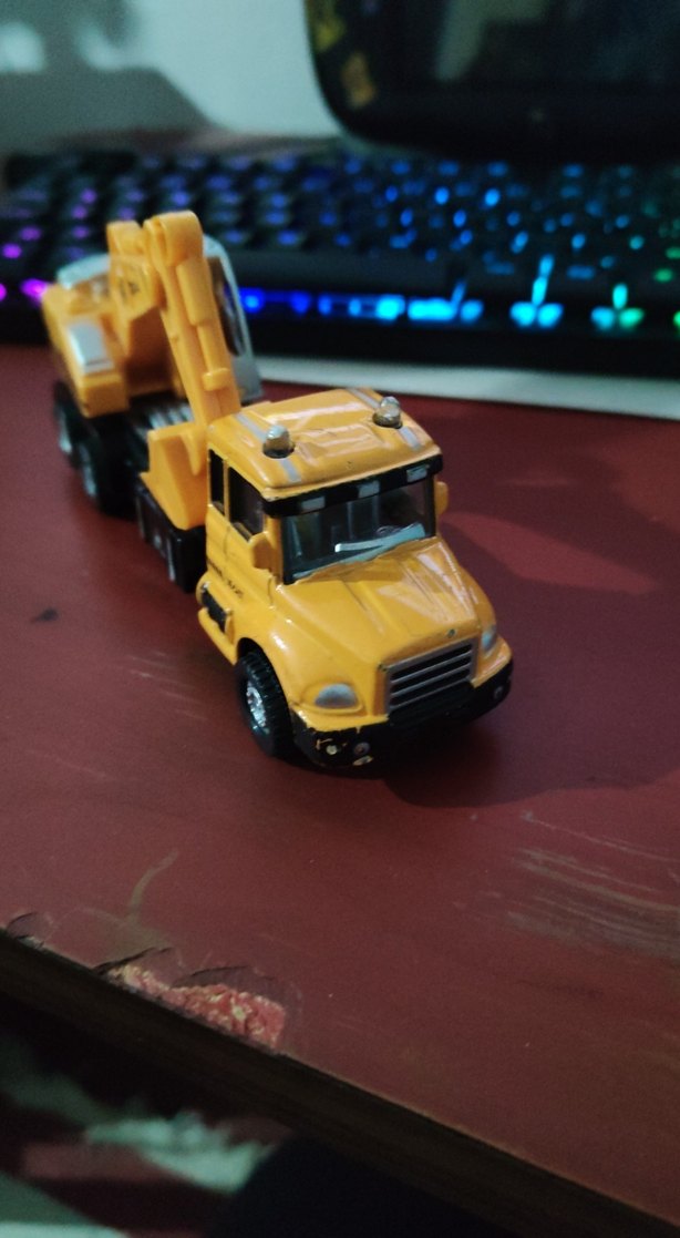 Sarı Renkli Oyuncak Ekskavatör - Görsel 2