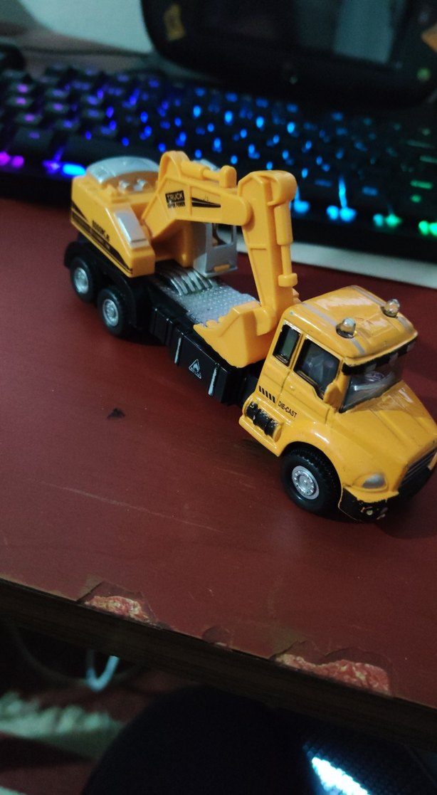 Sarı Renkli Oyuncak Ekskavatör - Görsel 3