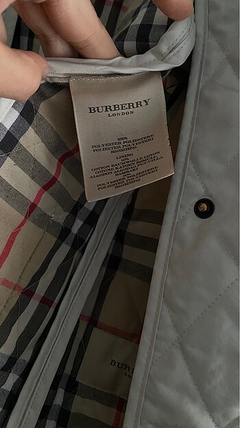 s Beden beyaz Renk Burberry Kapitone Mont Bej