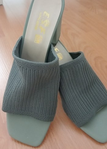 Diger haki Triko Topuklu Kadın Terlik