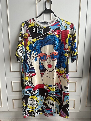Trendyolmilla pop- art desenli elbise