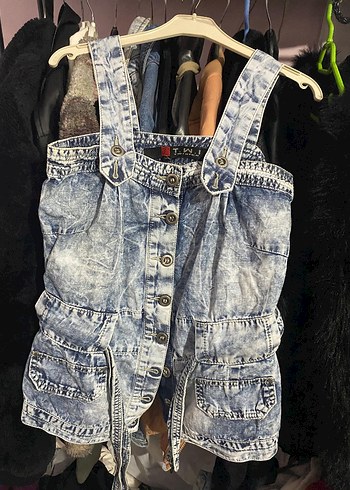 Düğmeli Bağcık Detaylı Batik Desenli Kot Şort Tulum - Görsel 2