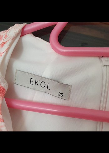 Ekol Pembe Çiçek Desenli V Yaka Midi Elbise