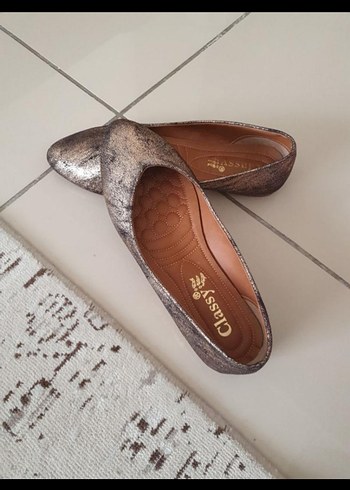 Diğer Diger Gri Yılan Desenli Parlak Kadın Babet