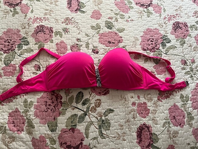 Bikini üstü