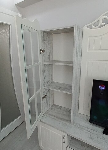 Diğer TV ünitesi 
