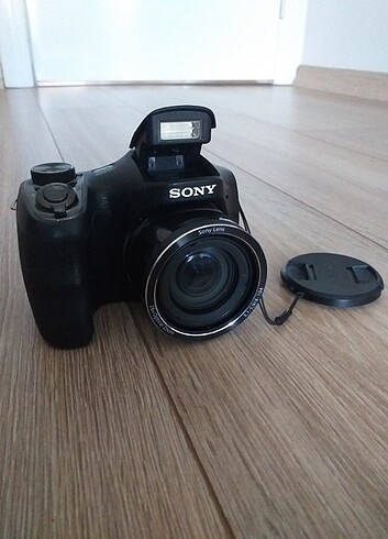 Sony fotoğraf makinesi 
