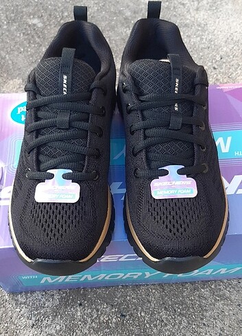 SKECHERS KADIN SPOR AYAKKABI 