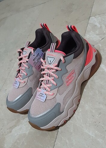 Skechers D'lites Kadın spor ayakkabı 