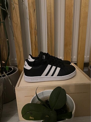 Adidas çocuk spor ayakkabı