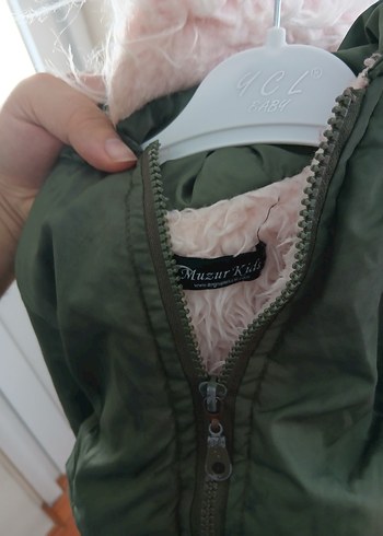 Kapüşonlu, kürklü yeşil kız çocuk montu - Görsel 3