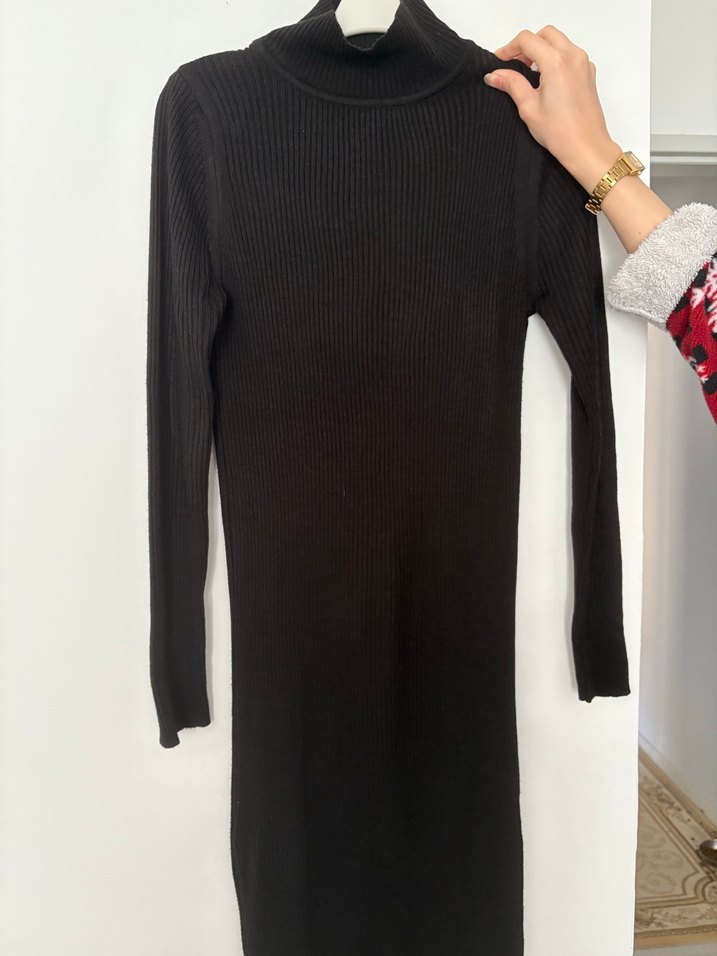 Siyah Triko Boğazlı Uzun Kadın Elbise - Görsel 2