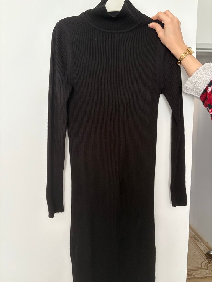 Siyah Triko Boğazlı Uzun Kadın Elbise - Görsel 4