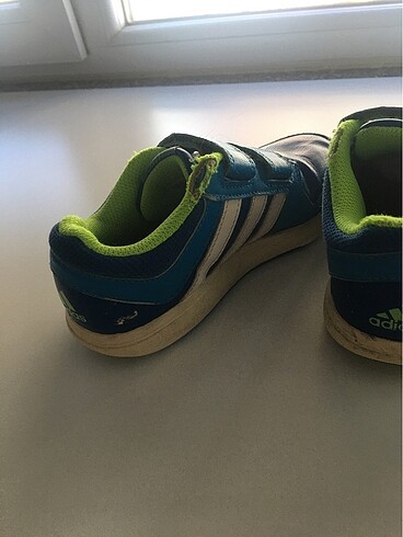 31 Beden Adidas erkek çocuk ayakkabısı