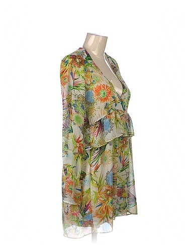 Diğer PreLoved Kısa Elbise %70 İndirimli.