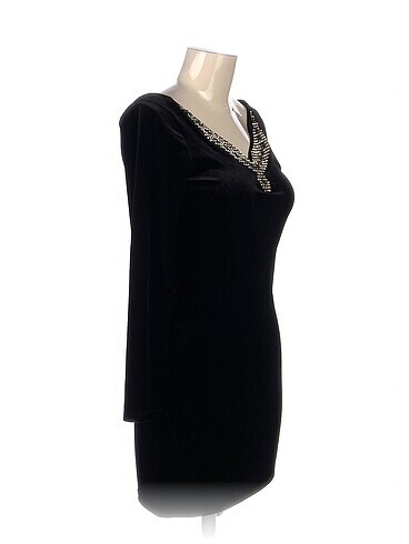 Diğer PreLoved Kısa Elbise %70 İndirimli.