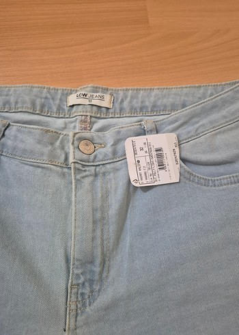 LC Waikiki Kadın Bej Yüksek Bel Kısa Denim Şort