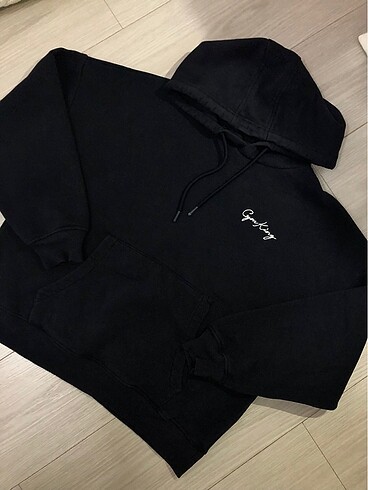 Bershka Sweatshırt