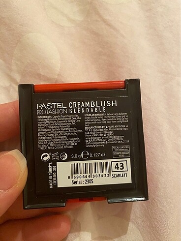 Beden Renk Pastel kırmızı krem allık 43 numara