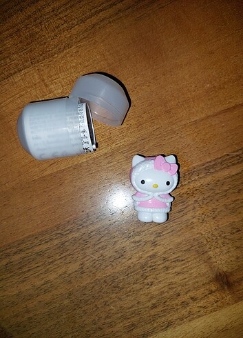 Hello kitty pembe kürklü figür