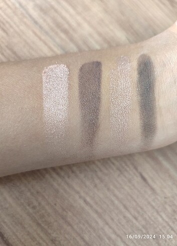  Beden Renk Bobbi Brown far paleti