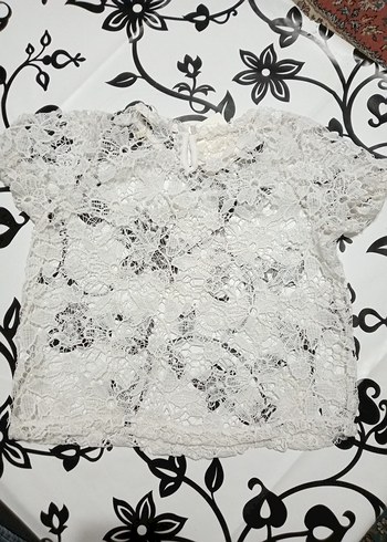 9 Yaş Beden Dantel İşlemeli Kısa Kollu Bohem Bluz
