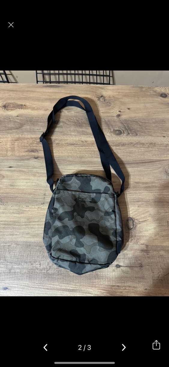 Nike Gri Kamuflaj Desenli Erkek Omuz Çantası - Görsel 2